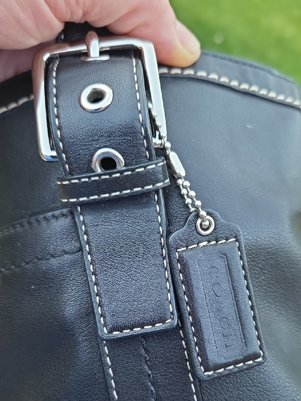 Coach Y2k 2008 F12609 Black Leather Tote Bag with Contrast Stitching - Picture 9 of 16